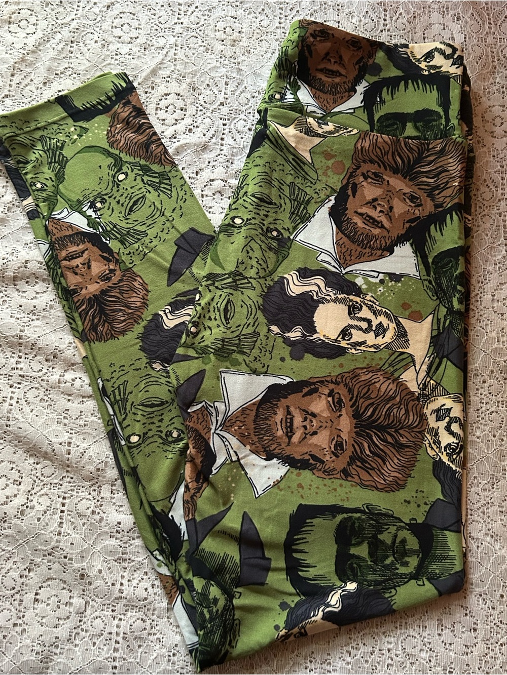 LuLaRoe Halloween Classic Monsters Graphic Leggings OS (2-10) BNWOT